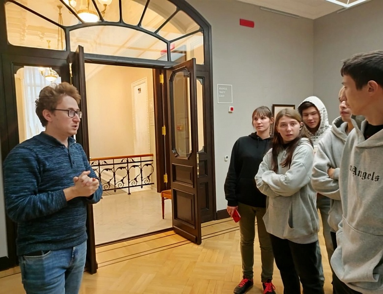 Посещение Государственного музея изобразительных искусств РТ