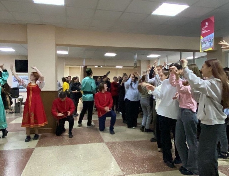 Флэшмоб- батл танцев народов России