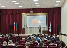 Встреча студентов с представителями подразделения «Сталинские соколы»
