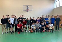 Завершились соревнования по баскетболу среди студентов первого курса
