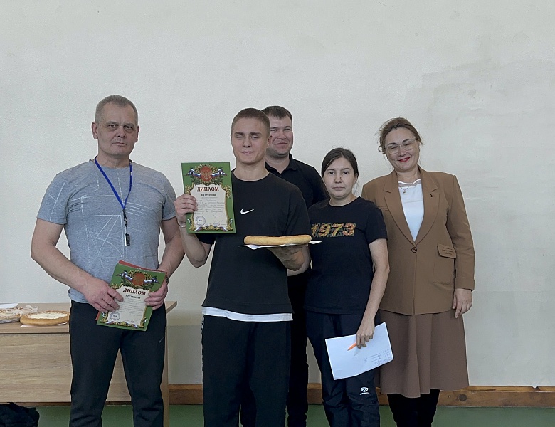 Соревнования среди юношей групп 1 курса  «Веселые старты»