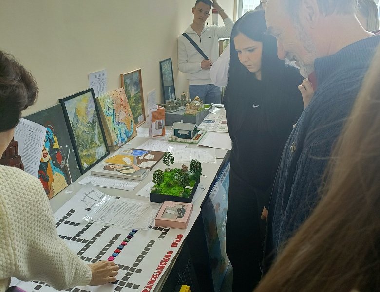 Конкурс технического и декоративно-прикладного творчества