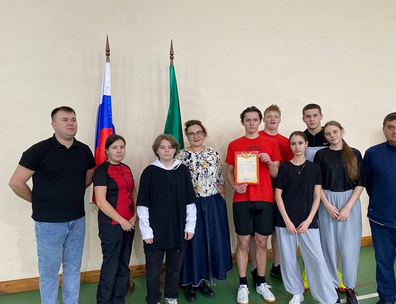 Участие студентов колледжа в спортивном мероприятии «Веселые старты»