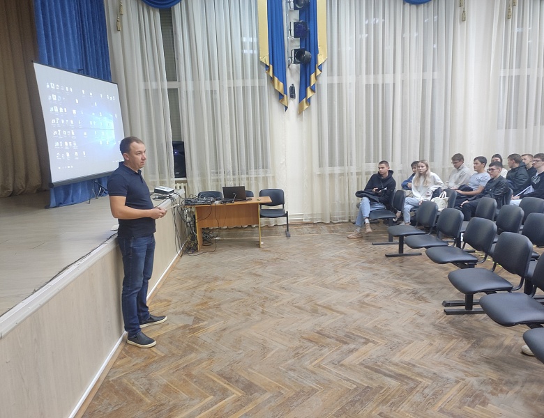 Классные часы в студенческих группах 1-4 курсов по безопасности на железной дороге