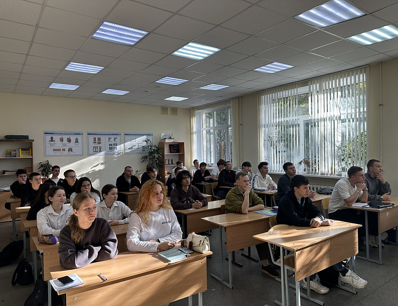 Торжественная линейка в Казанском строительном колледже!
