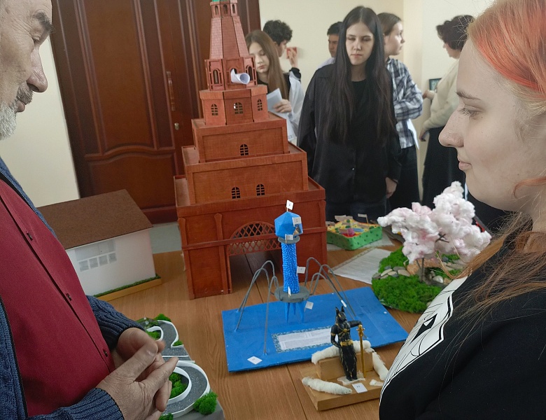 Конкурс технического и декоративно-прикладного творчества