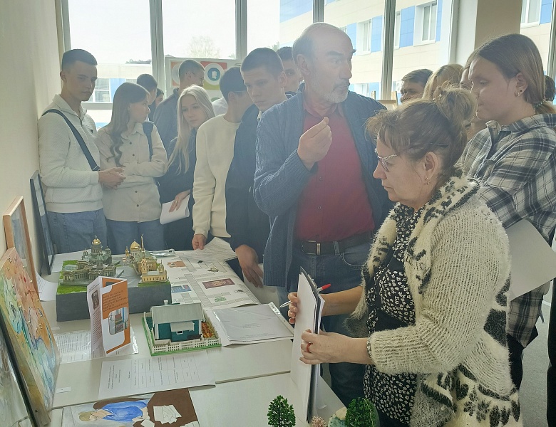 Конкурс технического и декоративно-прикладного творчества