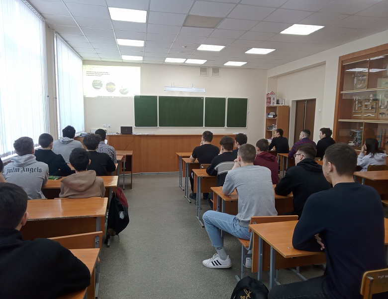 "Разговоры о важном" "Крым и Севастополь: 10 лет в родной гавани"