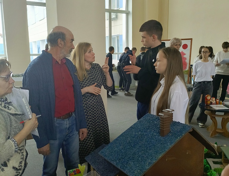 Конкурс технического и декоративно-прикладного творчества