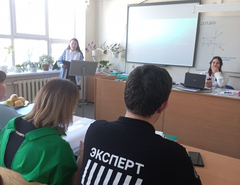 Конференция «Первые шаги в науку» среди студентов 1 курса 