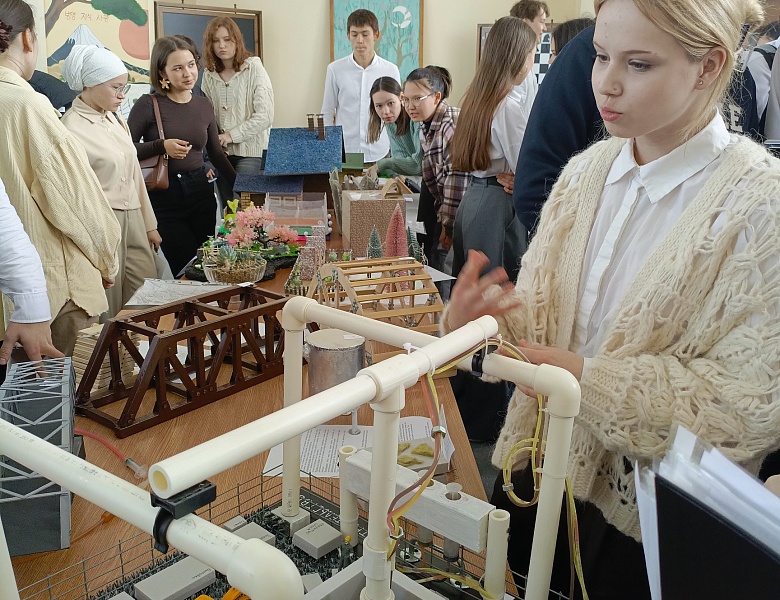 Конкурс технического и декоративно-прикладного творчества