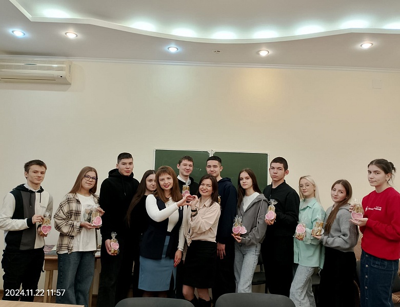 Проведение арт-терапии в рамках недели психологии 