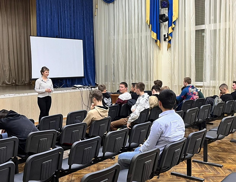 Тренинг на тему: «Развитие навыков общения, социальной гибкости, дружелюбия и командообразования»