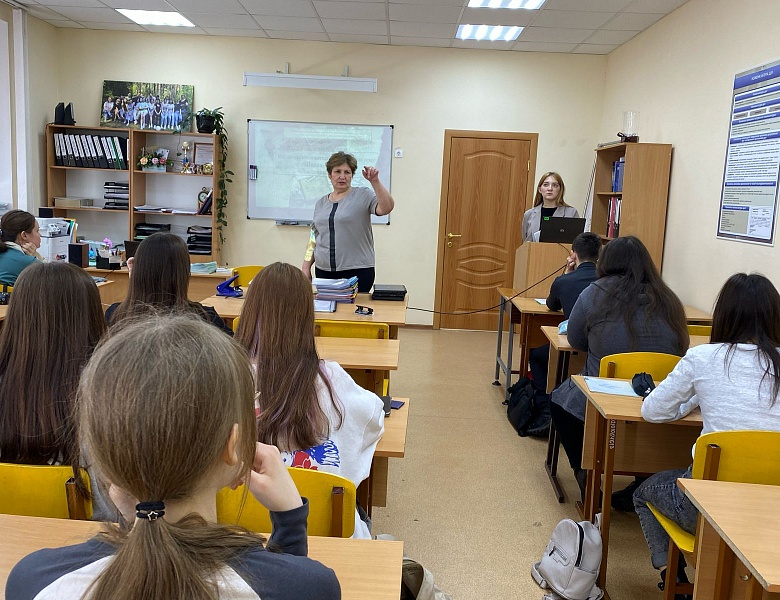 "Разговоры о важном" "Крым и Севастополь: 10 лет в родной гавани"