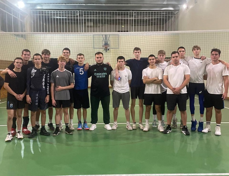 Товарищеский матч по волейболу