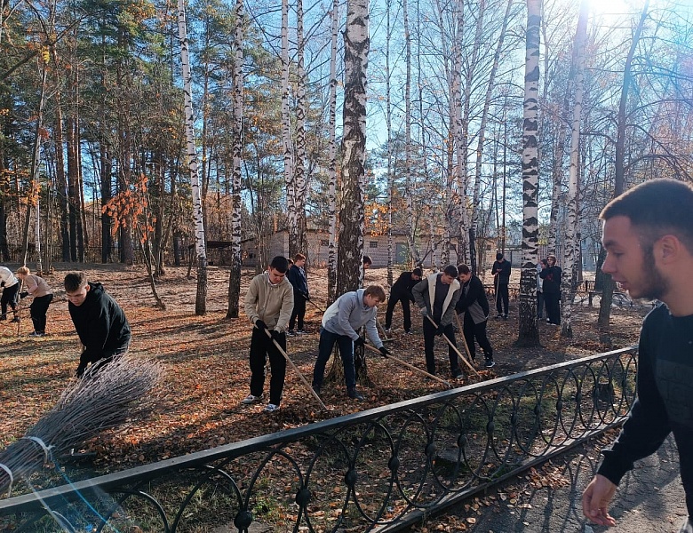 Завершение уборки территории колледжа