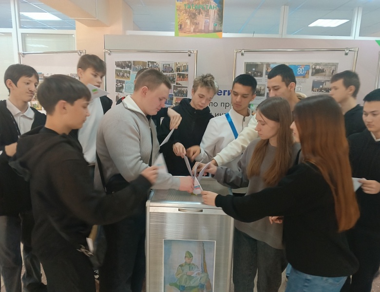 Участие студентов колледжа во Всероссийской акции «Письмо солдату»
