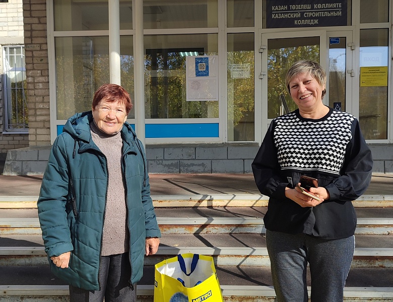 Подарки ветеранам и педагогам колледжа