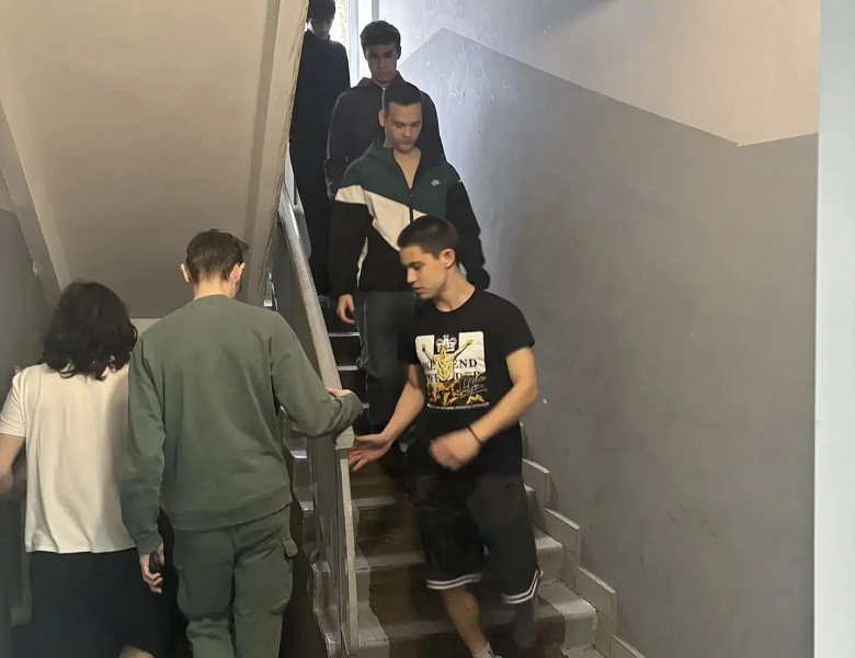  Учебные тренировки по эвакуации в общежитиях Казанского строительного колледжа