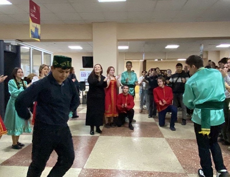 Флэшмоб- батл танцев народов России