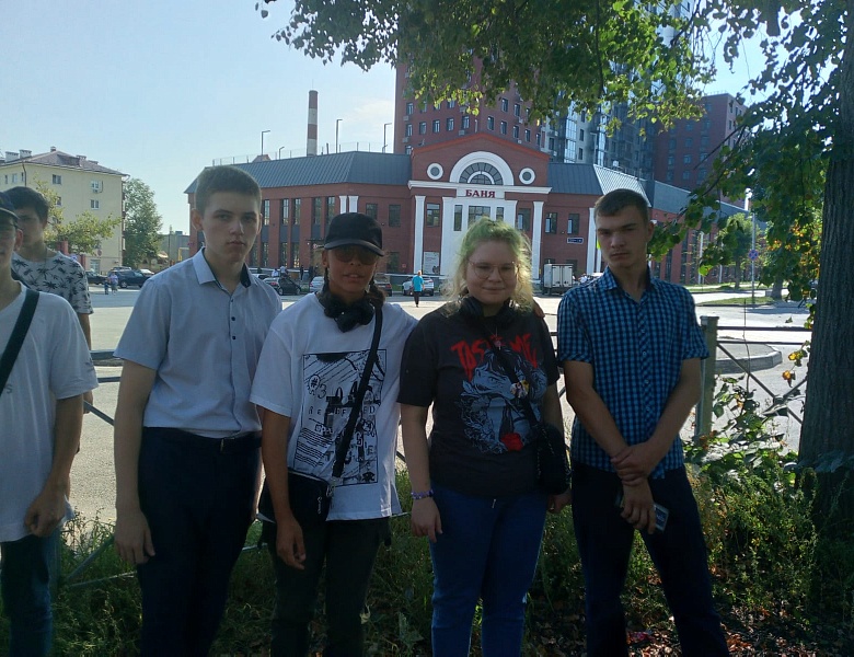 Экскурсия по «Дербышкам» для студентов группы «Лепщик архитектурных деталей»