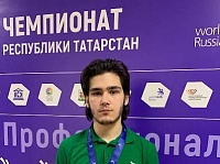 Богданов Динила.jpg