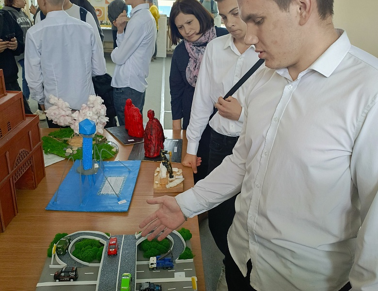 Конкурс технического и декоративно-прикладного творчества