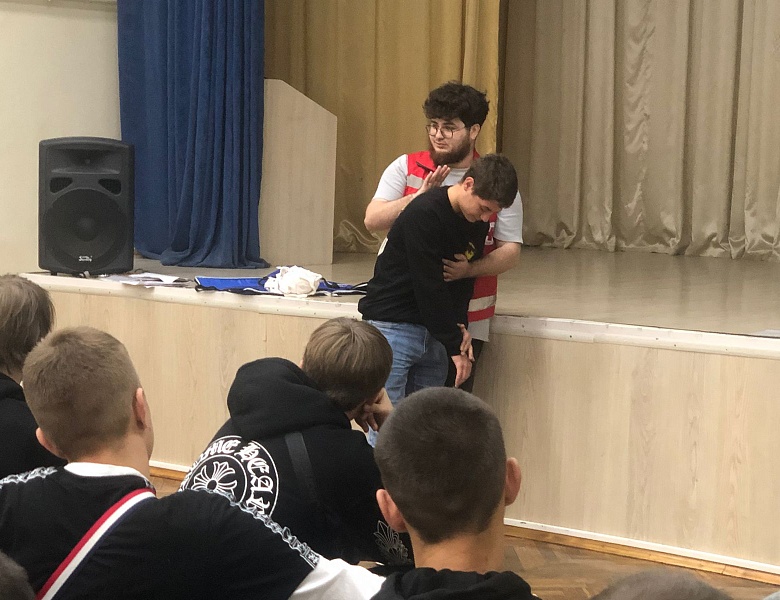 Участие студентов и педагогов колледжа в мастер-классе по оказанию первой помощи
