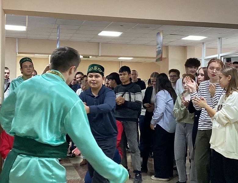 Флэшмоб- батл танцев народов России