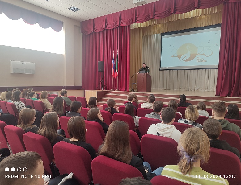 Встреча студентов выпускных групп с офицером войсковой части 40274 Свердловской области