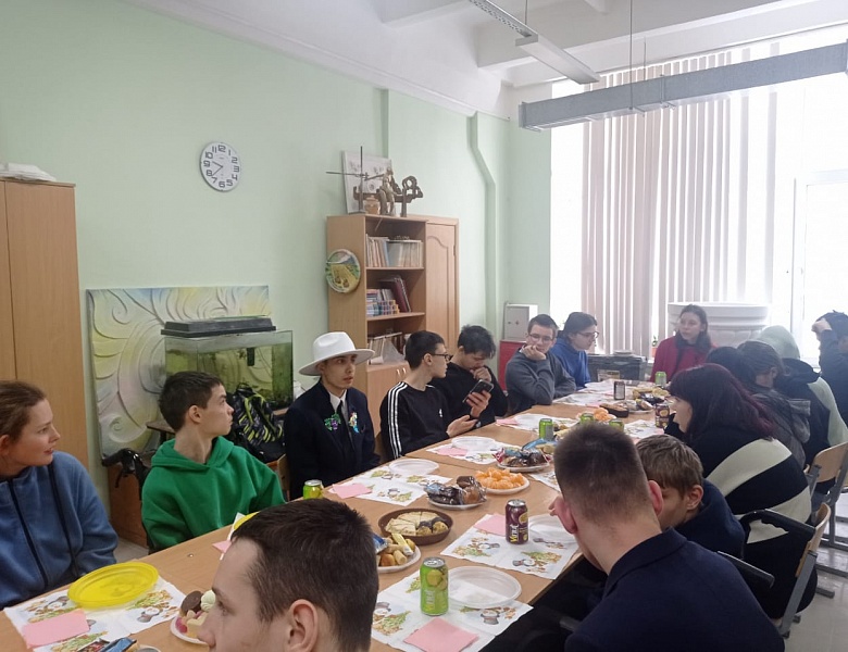 Круглый стол «В кругу друзей»