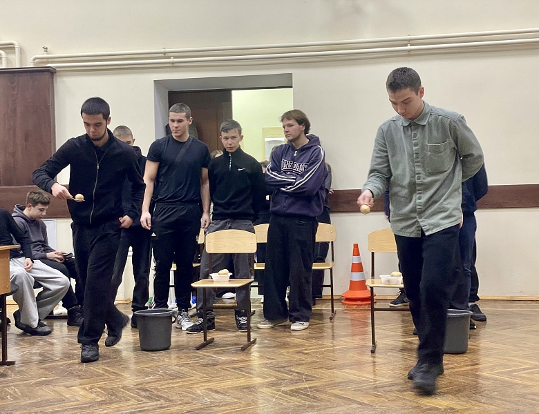 Конкурсная программа «А ну-ка, мальчики!», посвященная «Дню Защитника Отечества»