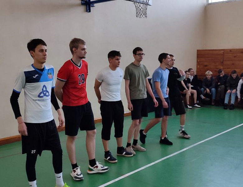 Спортивный праздник для студентов колледжа, посвящённый «Дню защитника Отечества»