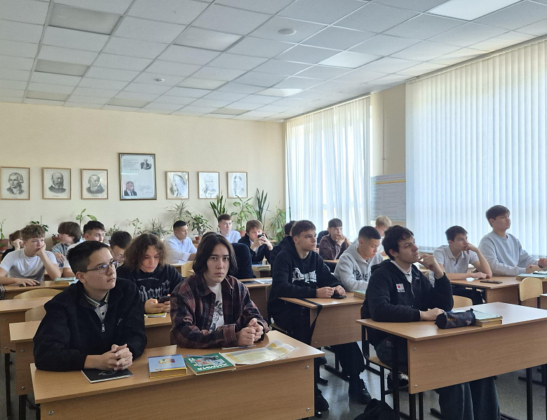 Торжественная линейка в Казанском строительном колледже!