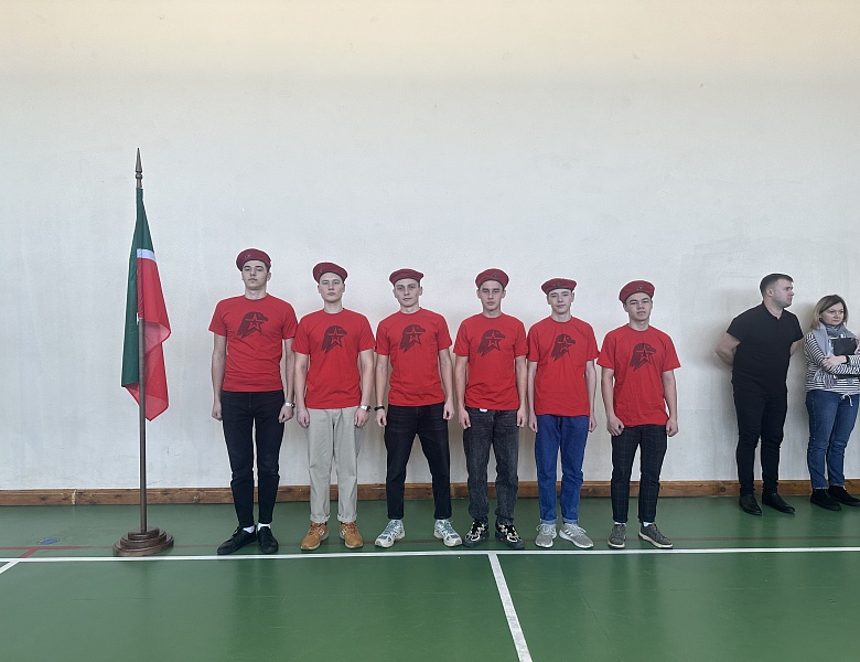 Соревнования среди юношей групп 1 курса  «Веселые старты»