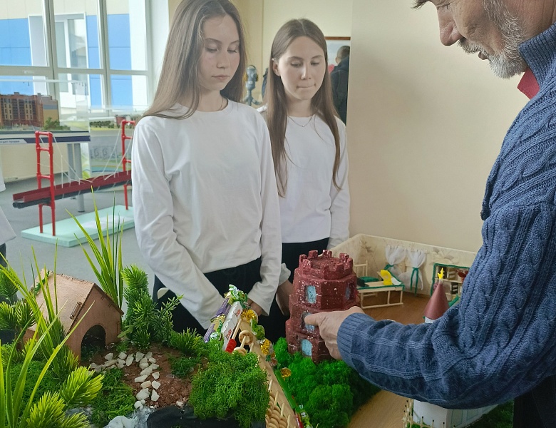 Конкурс технического и декоративно-прикладного творчества