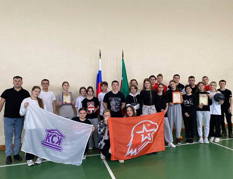 Участие студентов колледжа в спортивном мероприятии «Веселые старты»