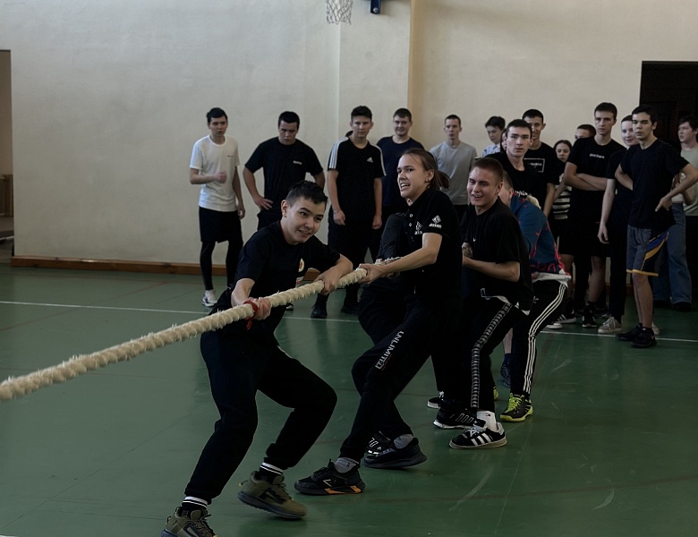 Соревнования среди юношей групп 1 курса  «Веселые старты»