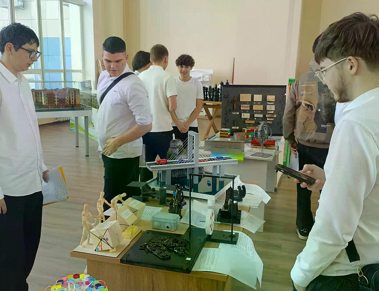 Конкурс-выставка технического и декоративно-прикладного творчества