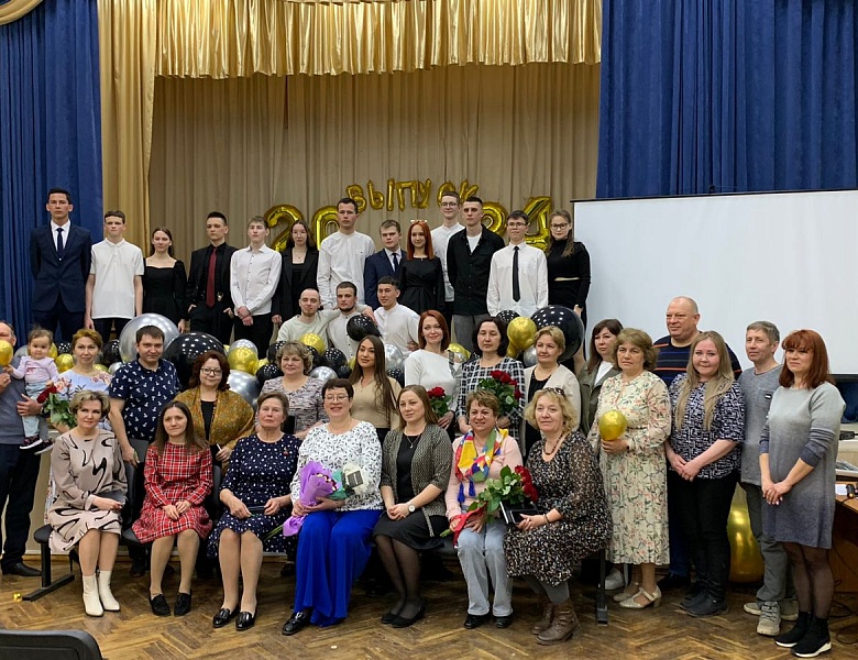 «Последние звонки» в выпускных группах